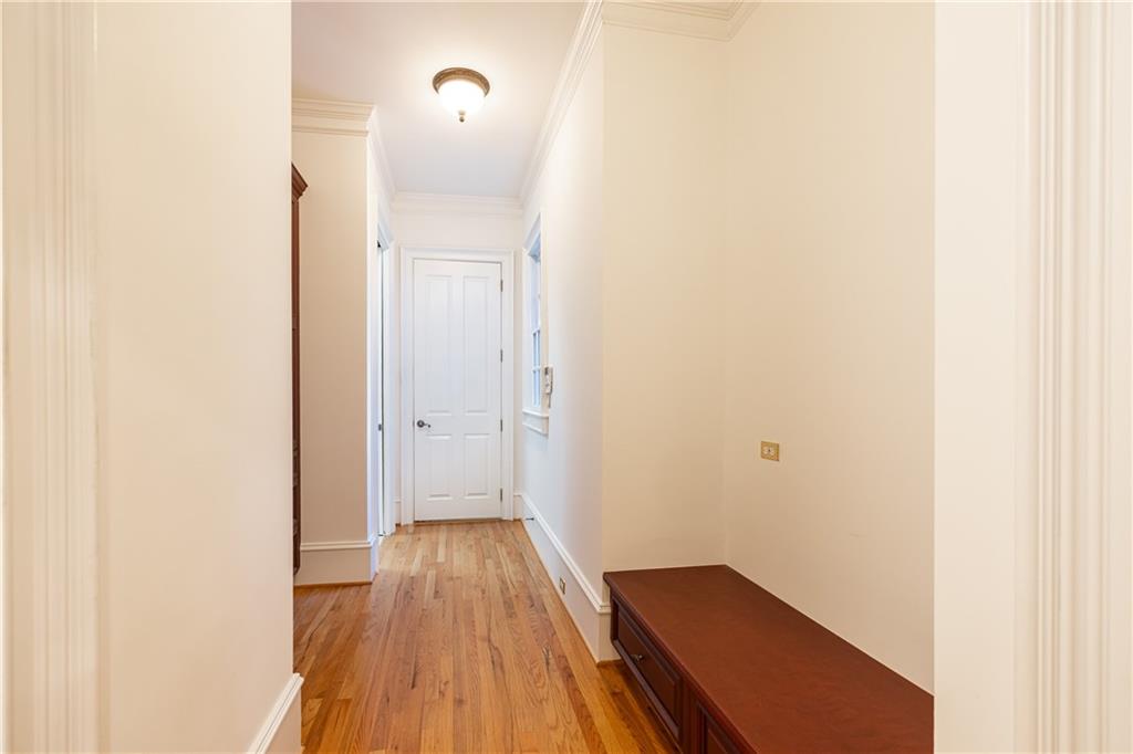 835 Glengate Place