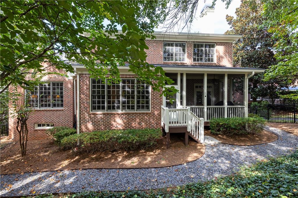 835 Glengate Place