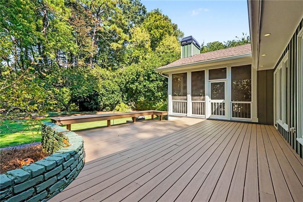 841 Wesley Drive NW