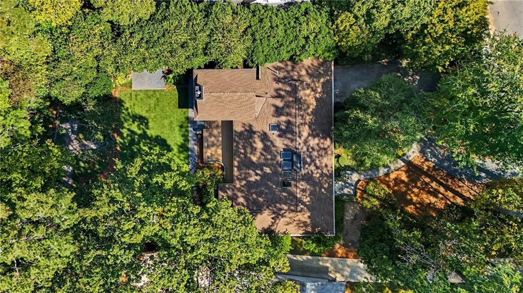 841 Wesley Drive NW