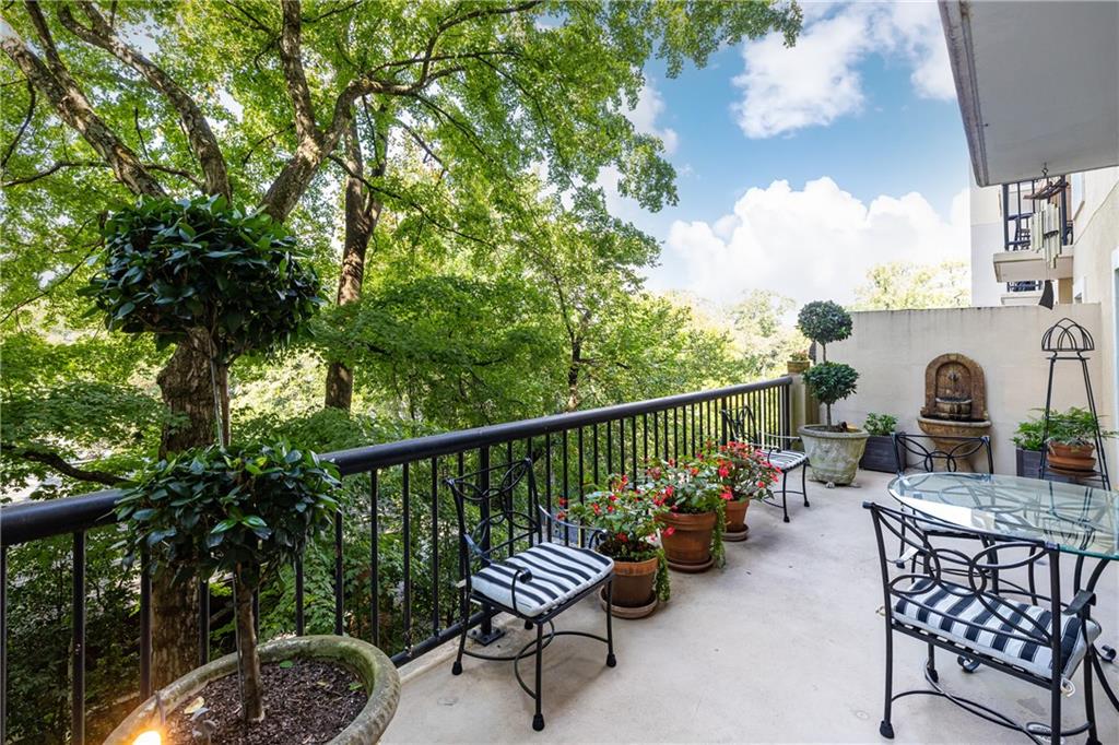1 Biscayne Drive NW Unit 108 Atlanta Ga Us 30309 A5bde78584285aac42e5103cd04605ae