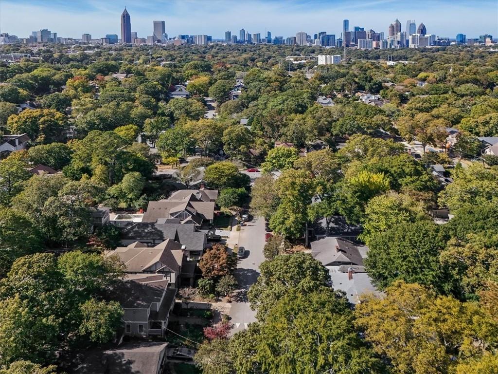 918 Highland View NE