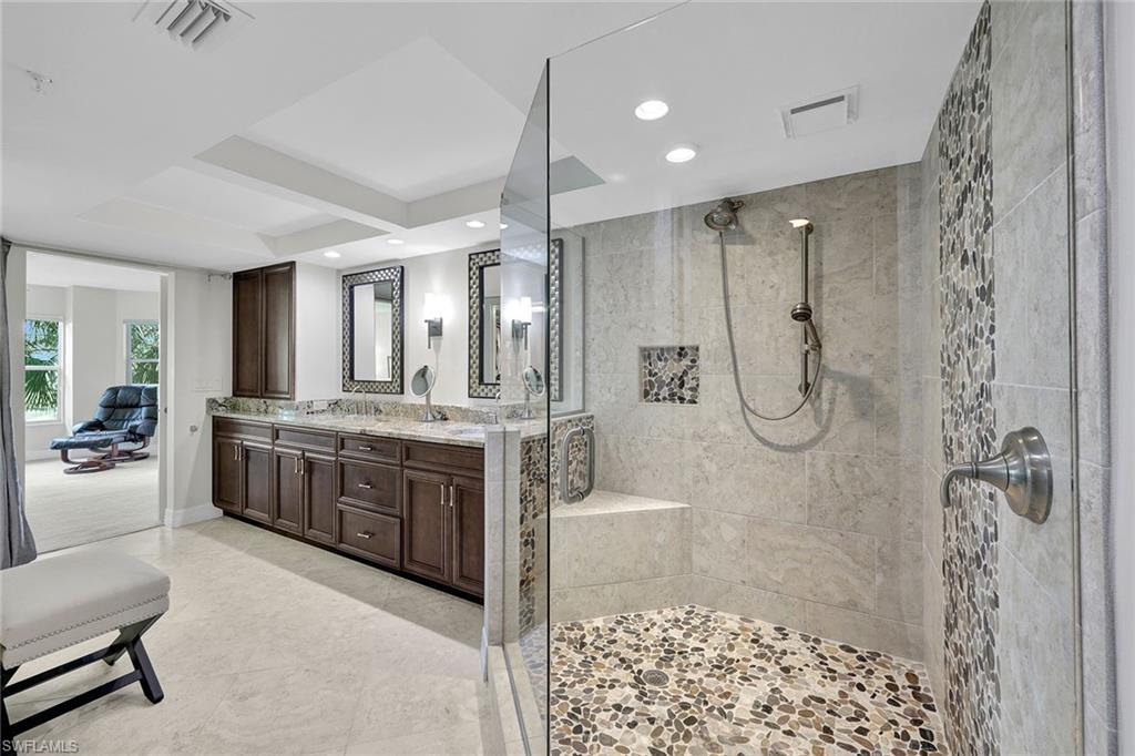 26910 Wedgewood DR # 305