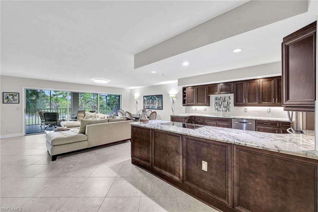 26910 Wedgewood DR # 305