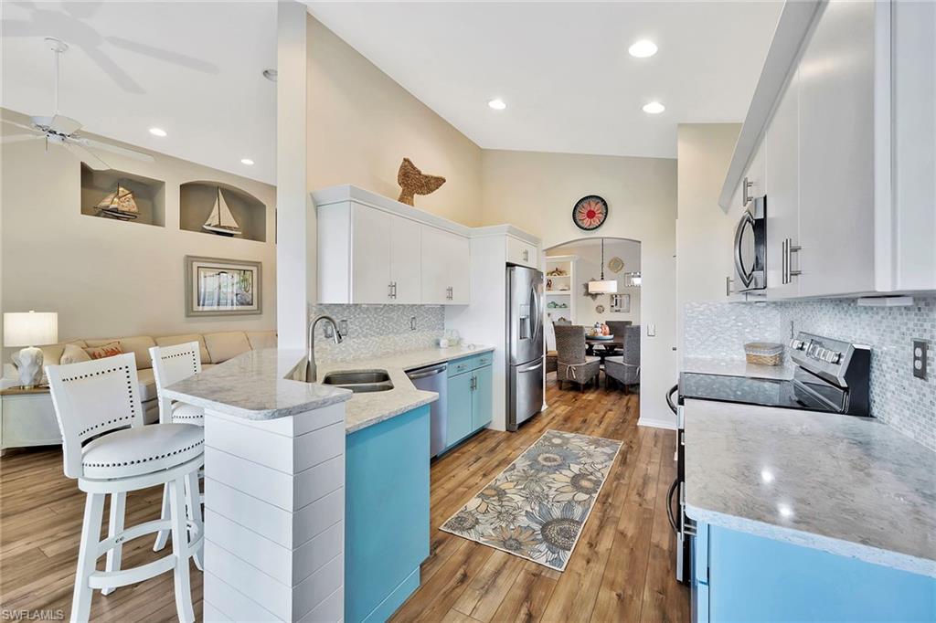 4112 Bayhead DR # 201