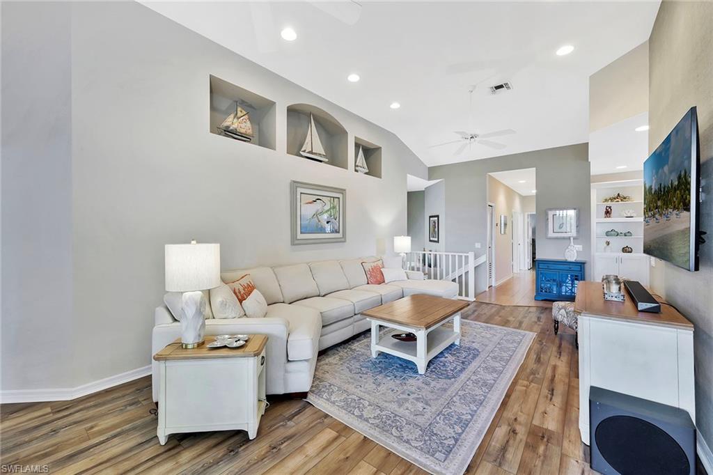 4112 Bayhead DR # 201