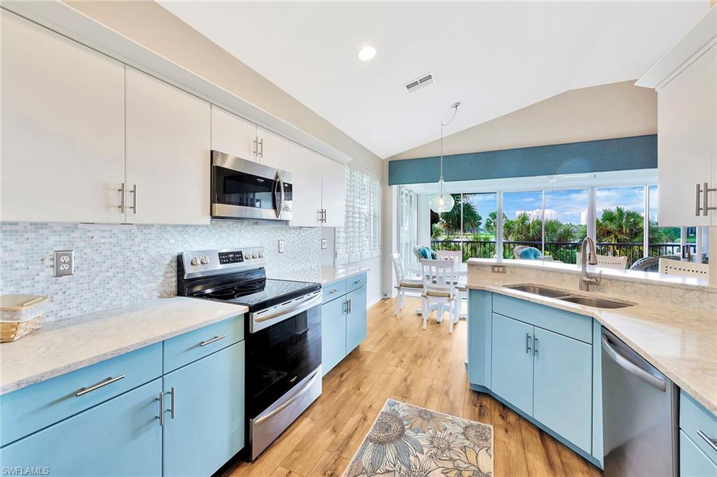 4112 Bayhead DR # 201