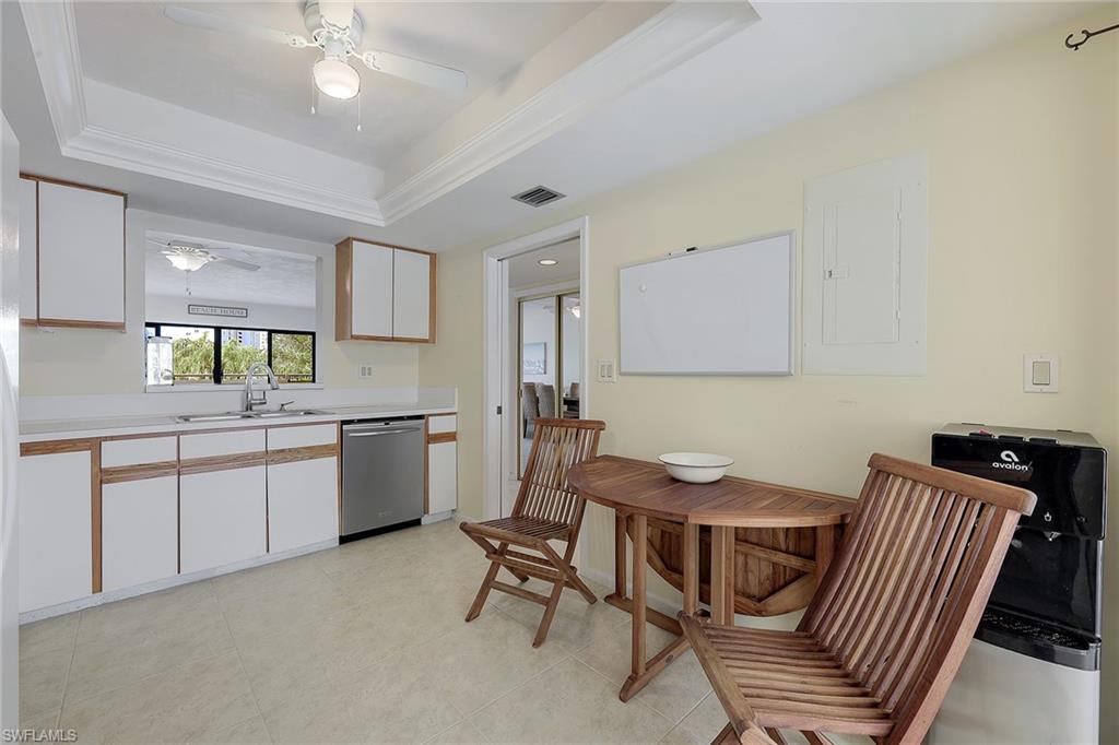 6320 Pelican Bay BLVD # 7 Unit: T-7