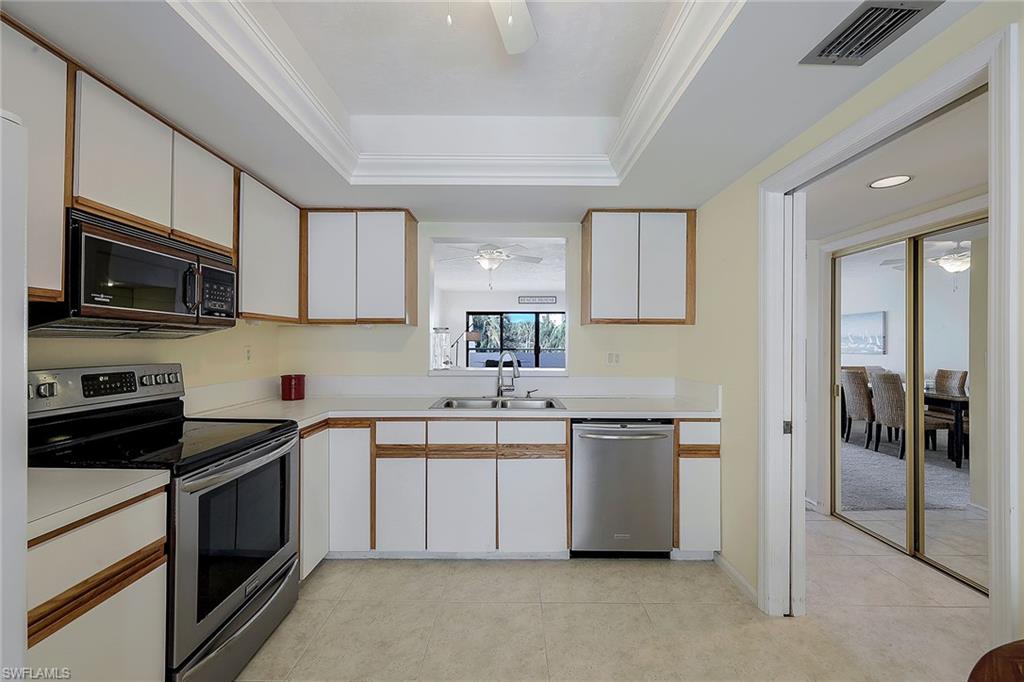 6320 Pelican Bay BLVD # 7 Unit: T-7