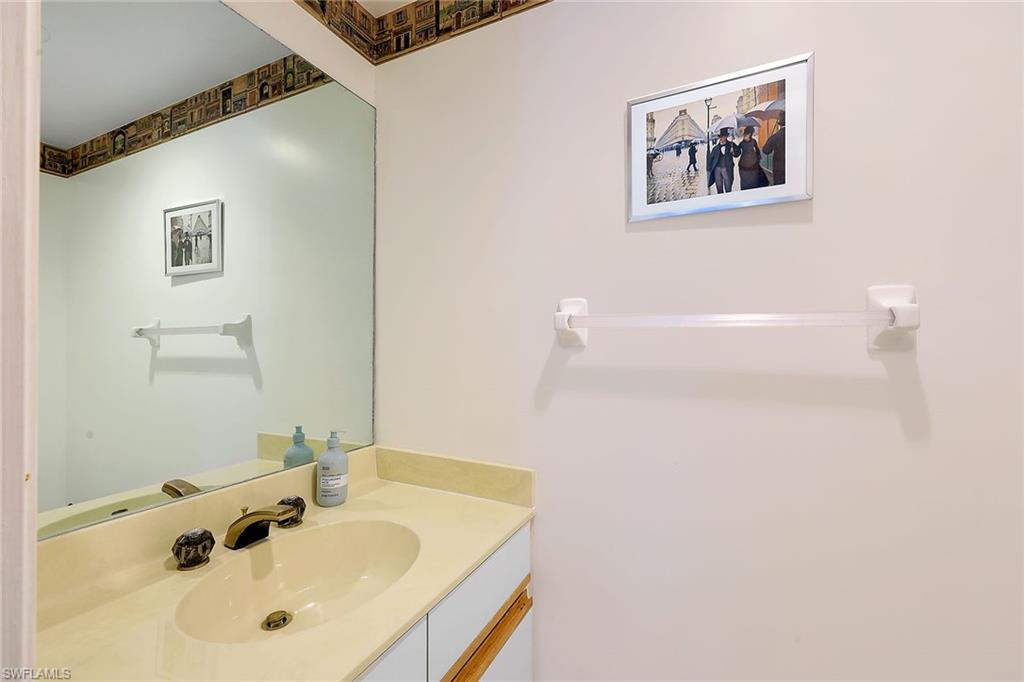 6320 Pelican Bay BLVD # 7 Unit: T-7