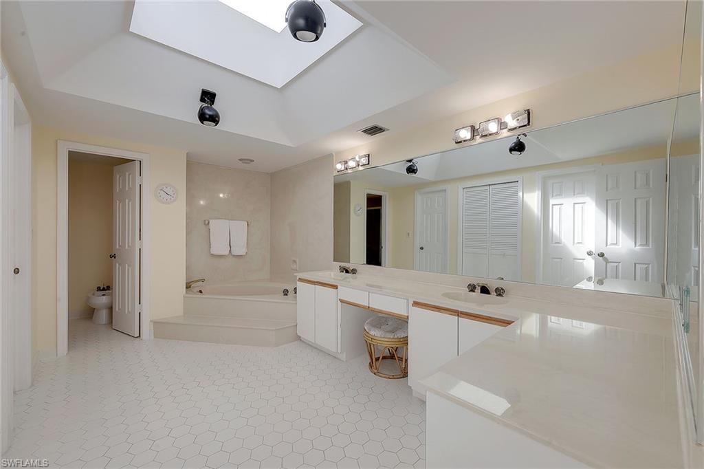 6320 Pelican Bay BLVD # 7 Unit: T-7