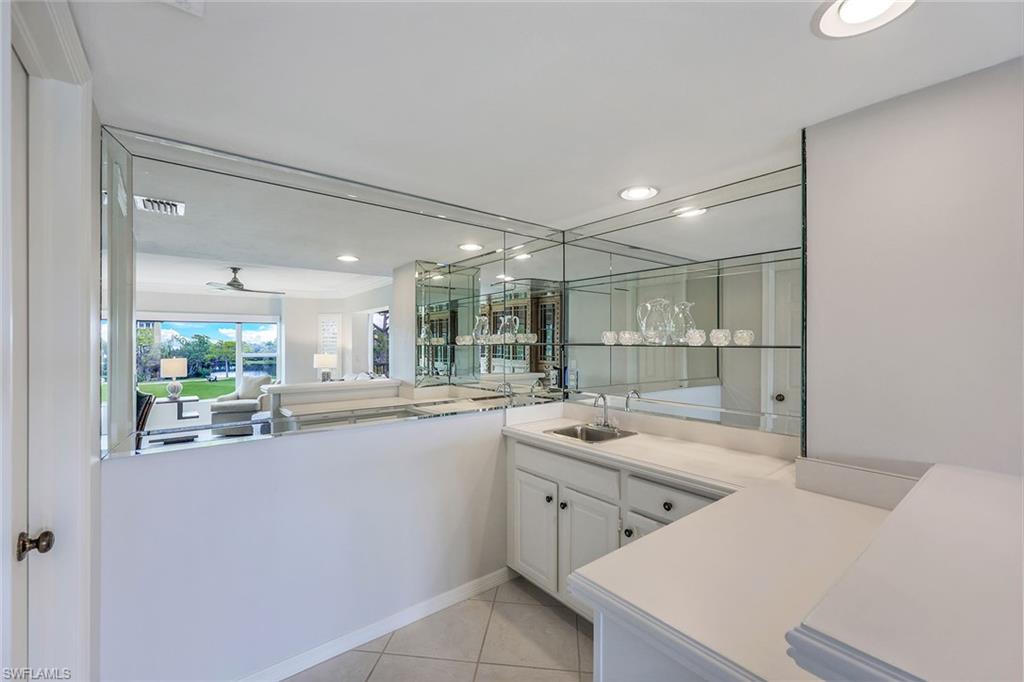 26920 Wedgewood DR # 401