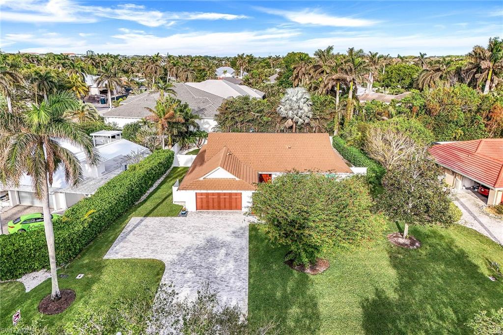 655 Park Shore DR