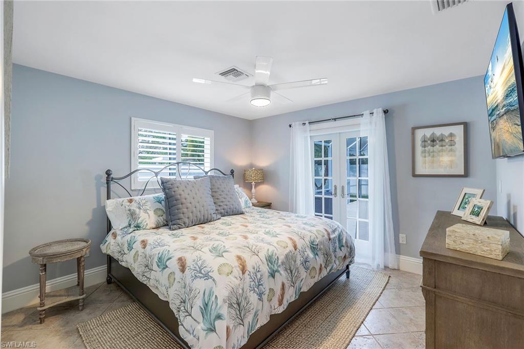 655 Park Shore DR