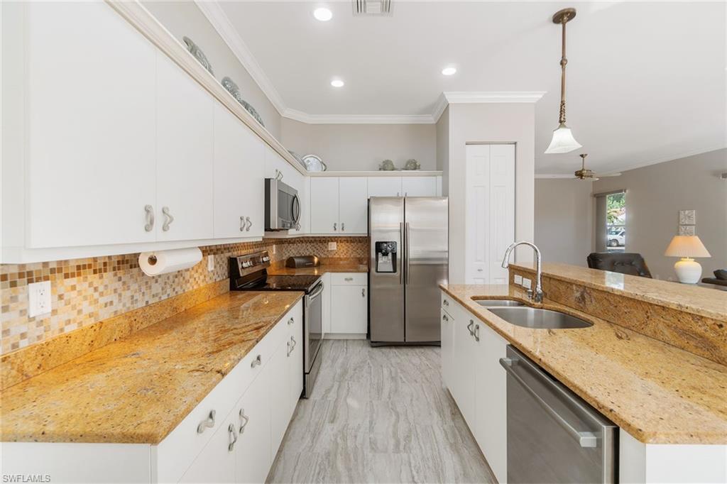 9011 Springview LOOP