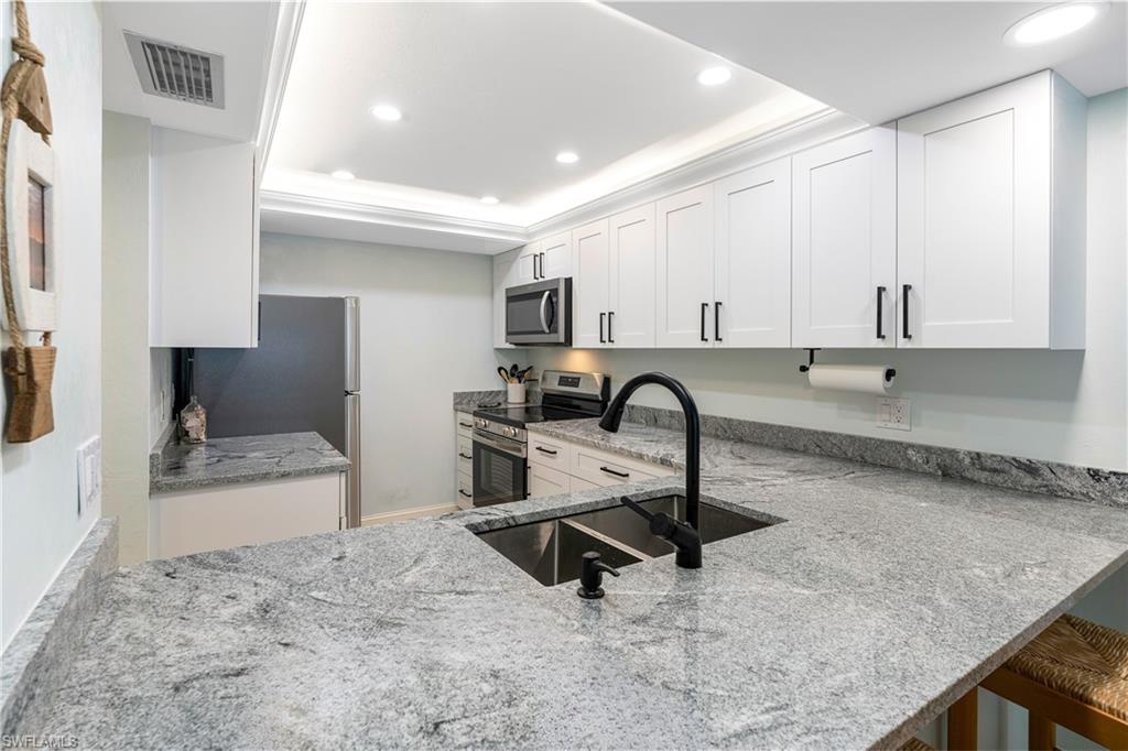 25870 Hickory BLVD # 506