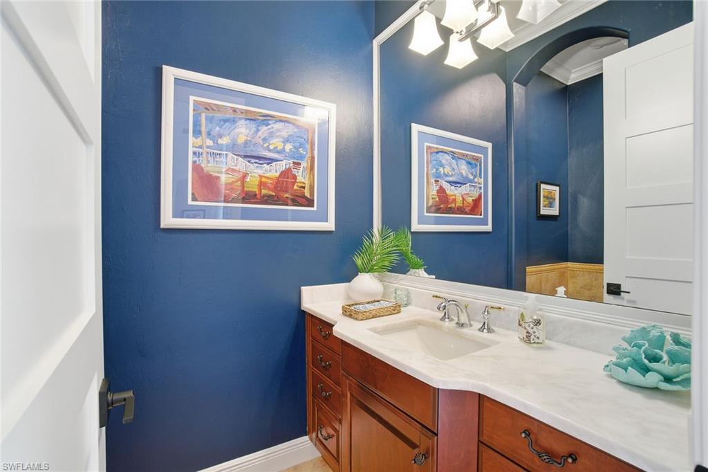 6891 Lakewood Isle DR