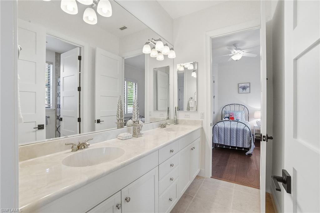 6891 Lakewood Isle DR