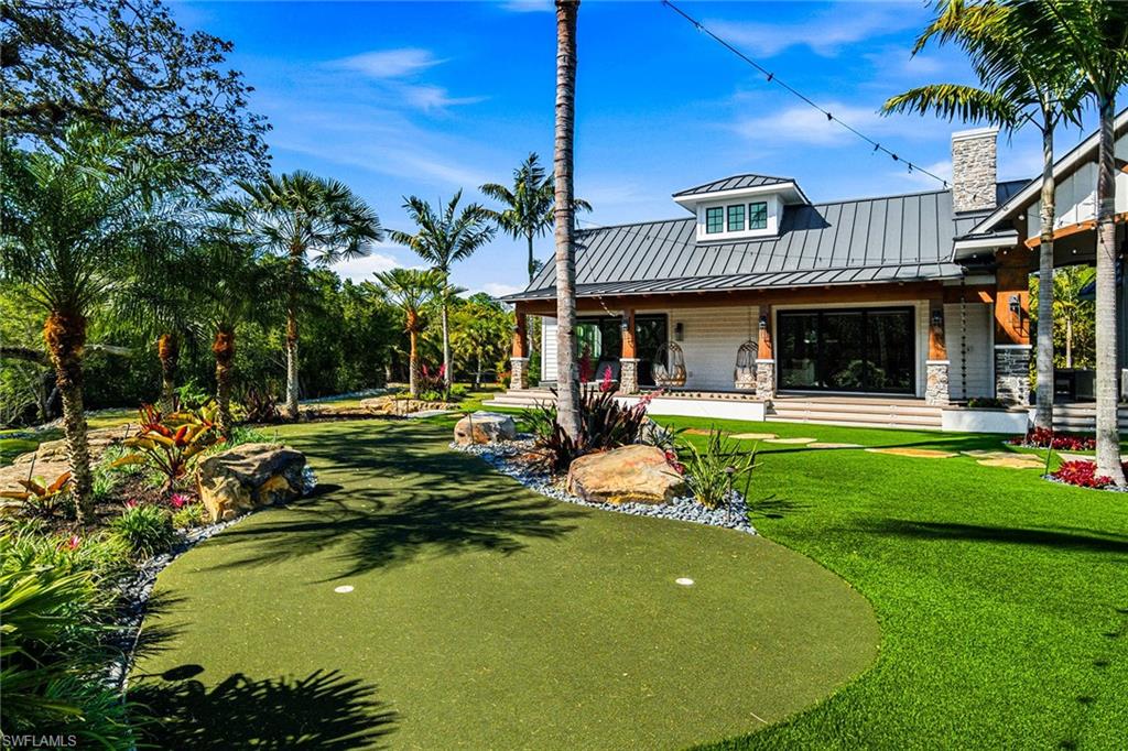 325 Cocohatchee BLVD