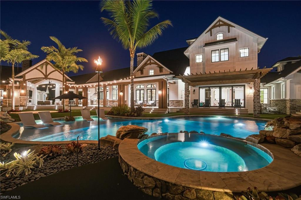 325 Cocohatchee BLVD