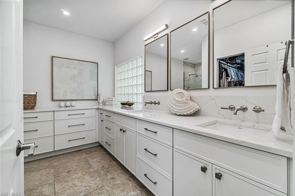 27175 Oakwood Lake DR 201