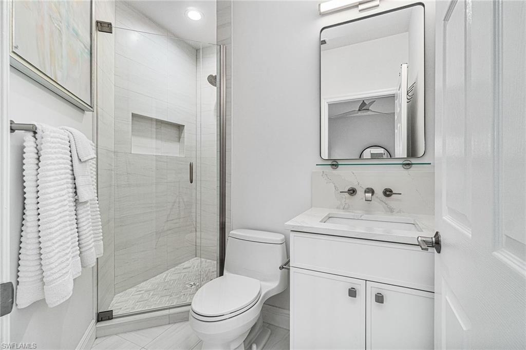 27175 Oakwood Lake DR 201