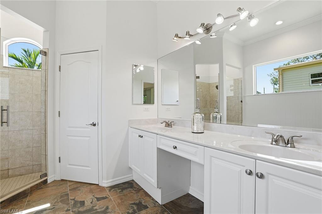 25483 Luci DR