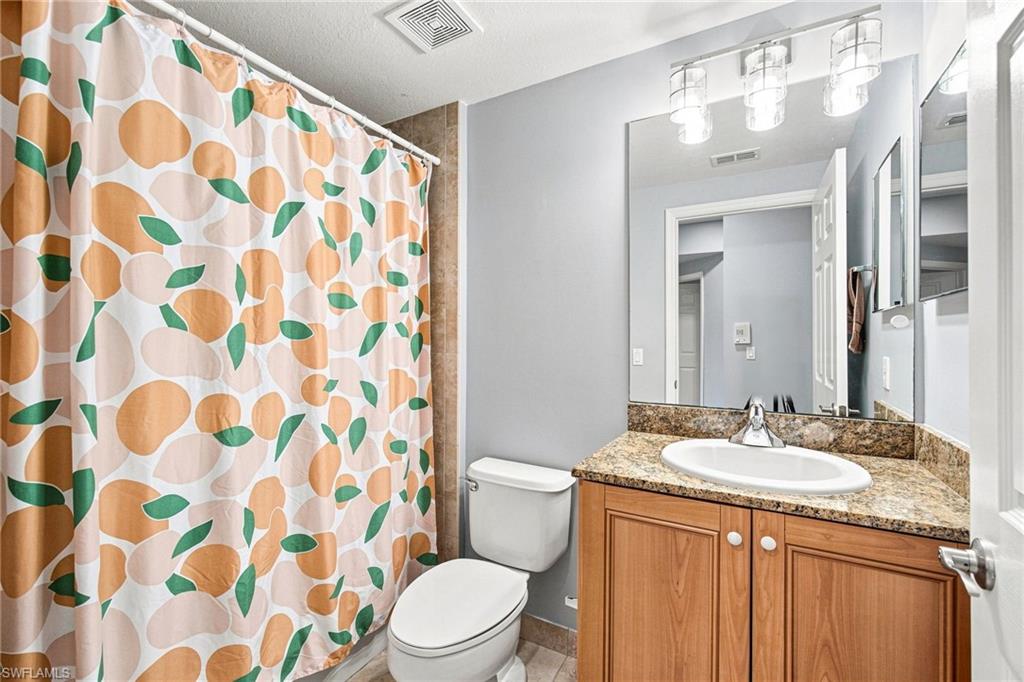 20131 Gardens CIR 207