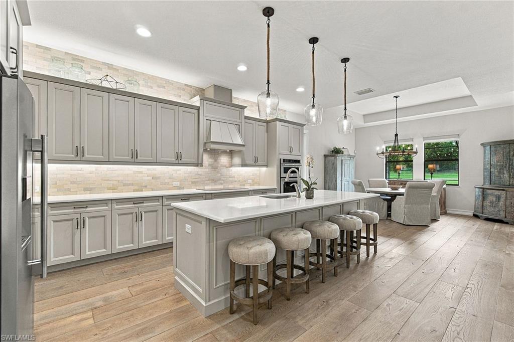 9563 Via Lago WAY