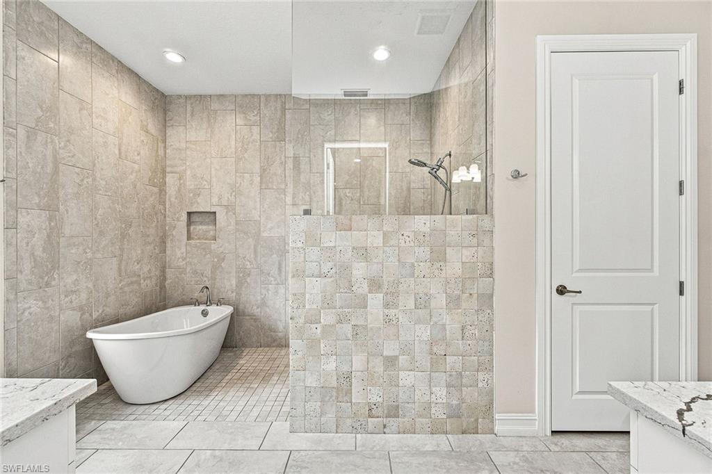 9563 Via Lago WAY