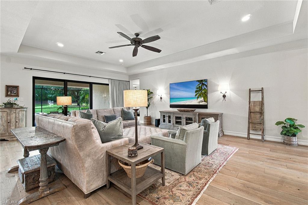 9563 Via Lago WAY