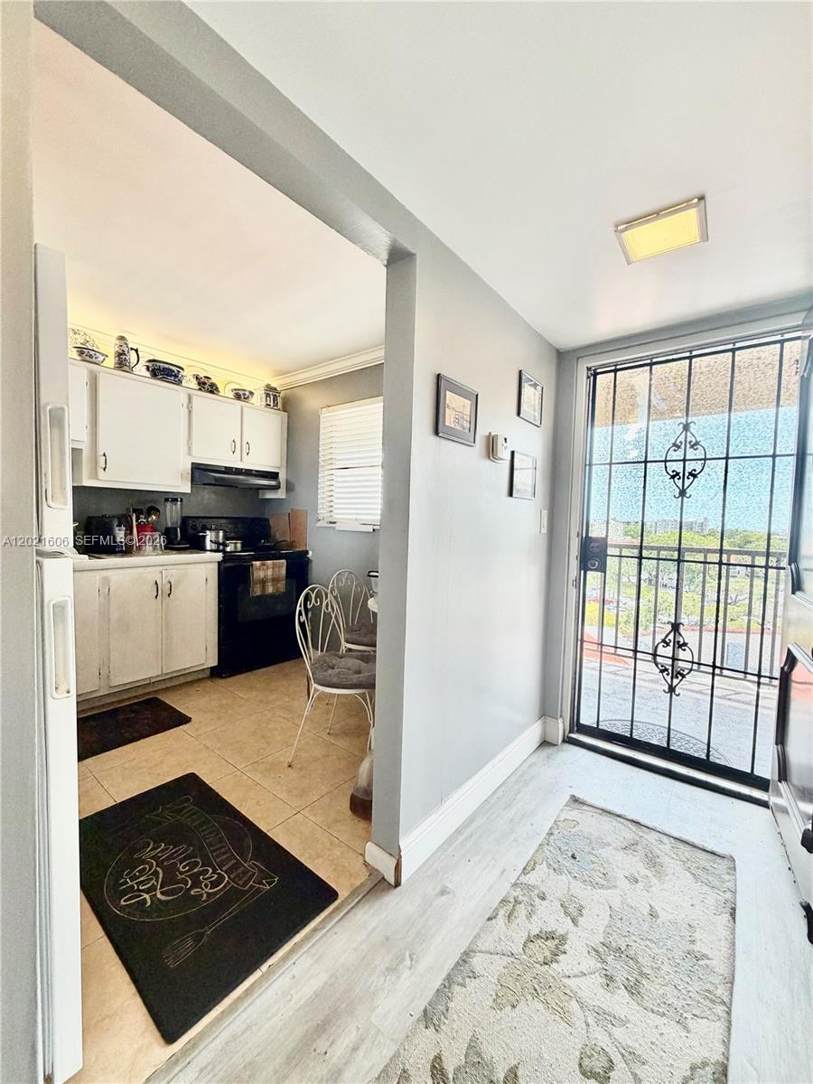 2322 S Cypress Bend Drive 708