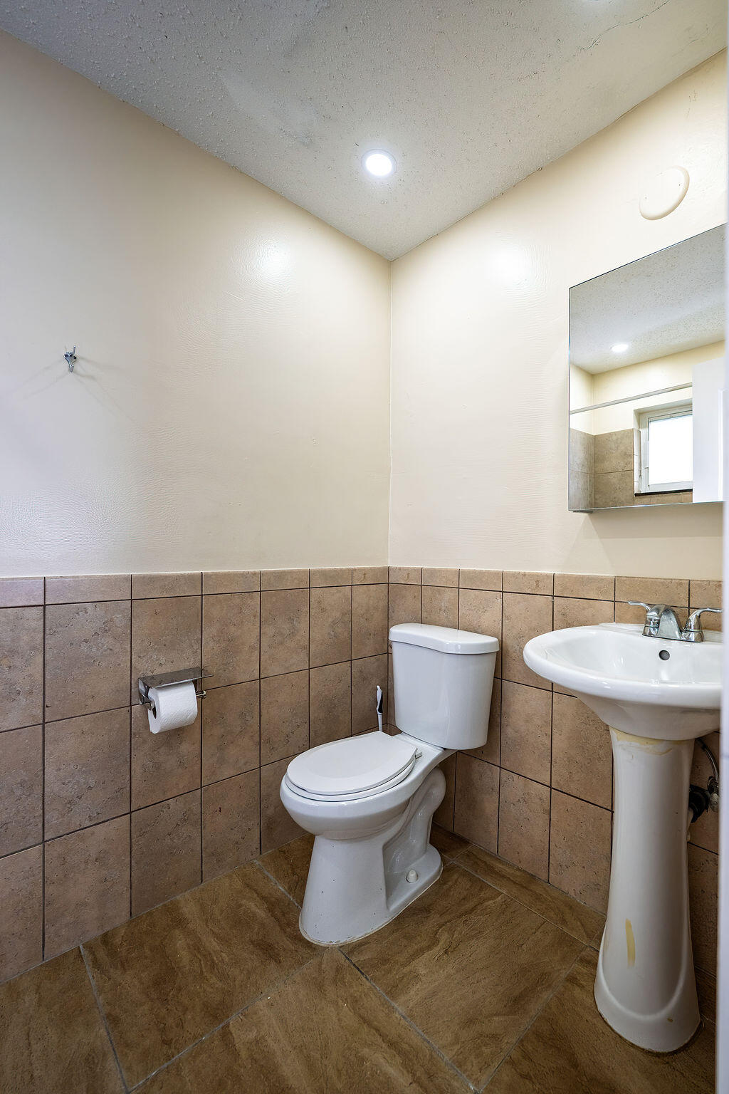 750 SW 2nd Street 1-3