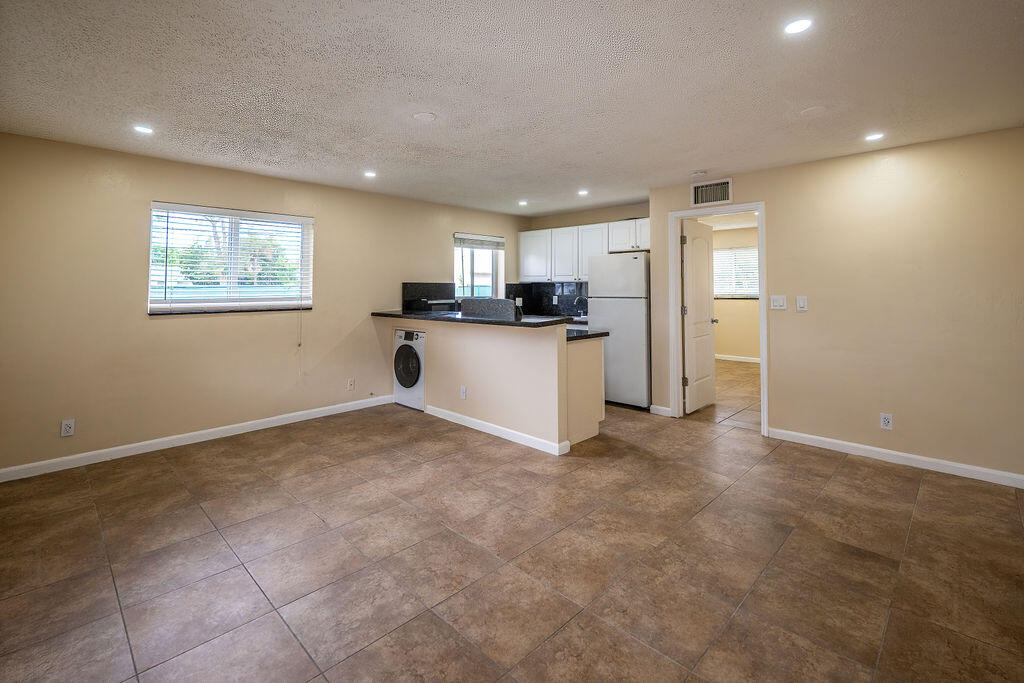 750 SW 2nd Street 1-3