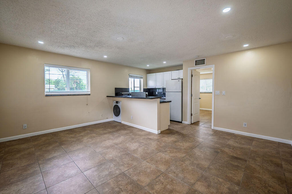 750 SW 2nd Street 1-3