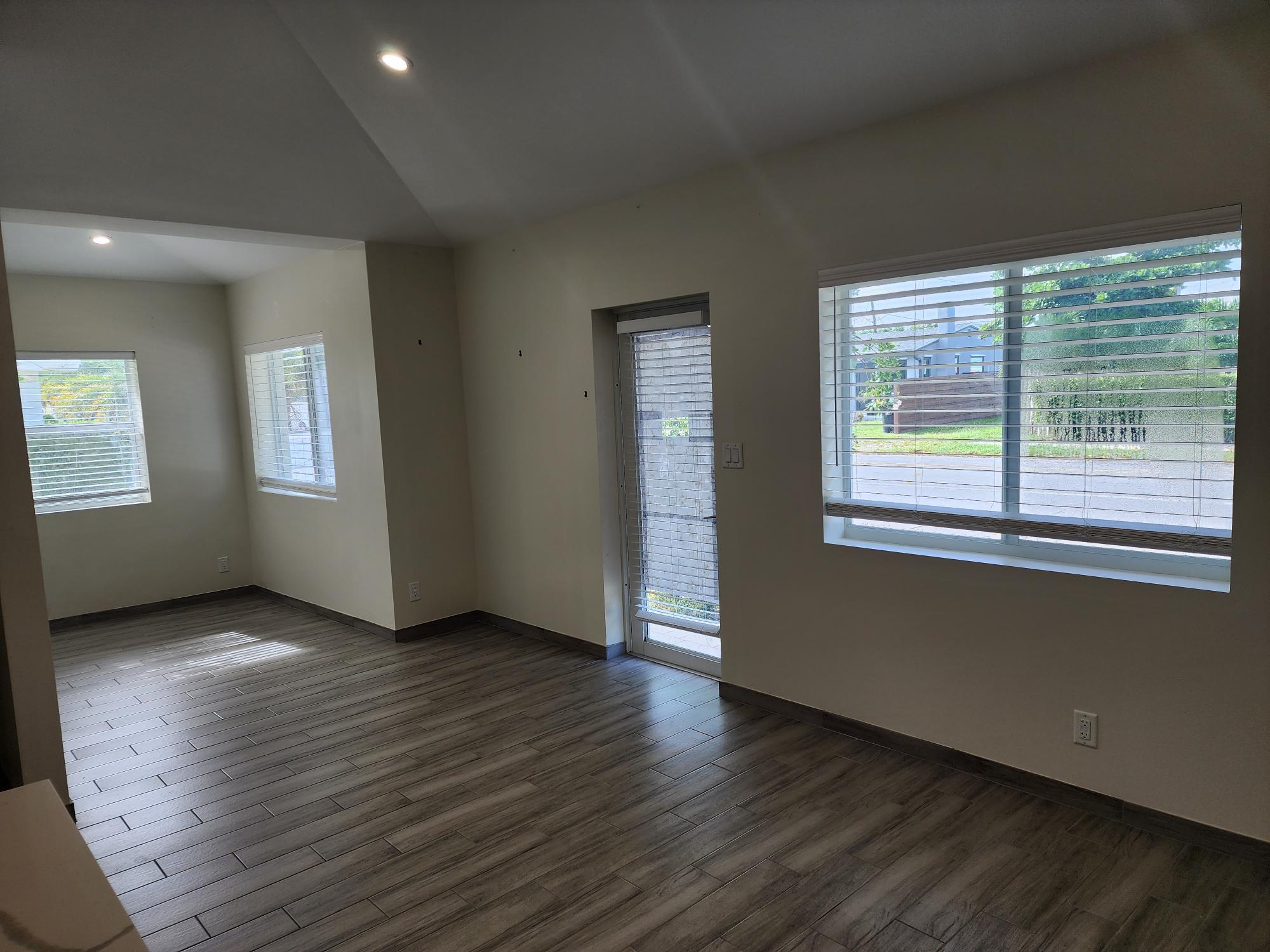 315 SW 7TH Street 1