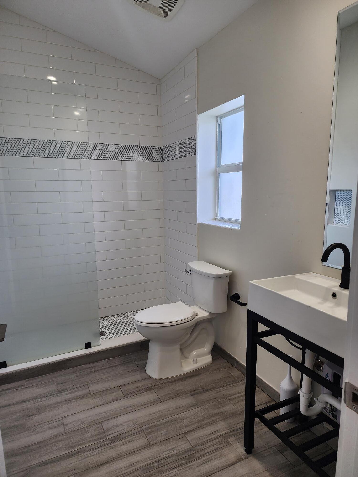 315 SW 7TH Street 1
