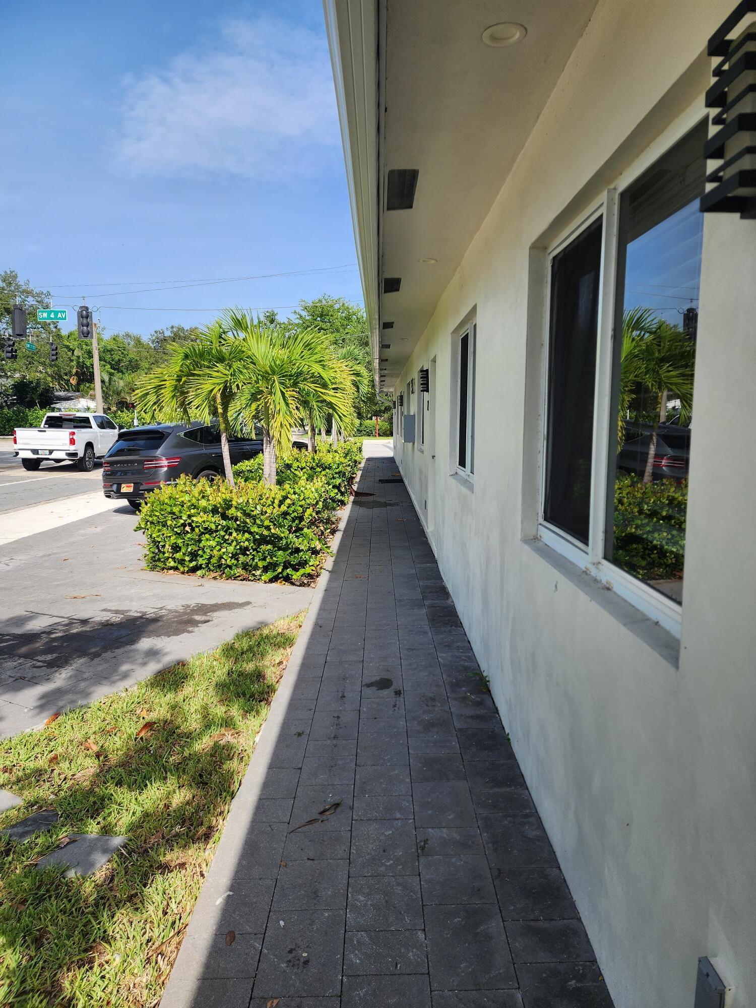 315 SW 7TH Street 1