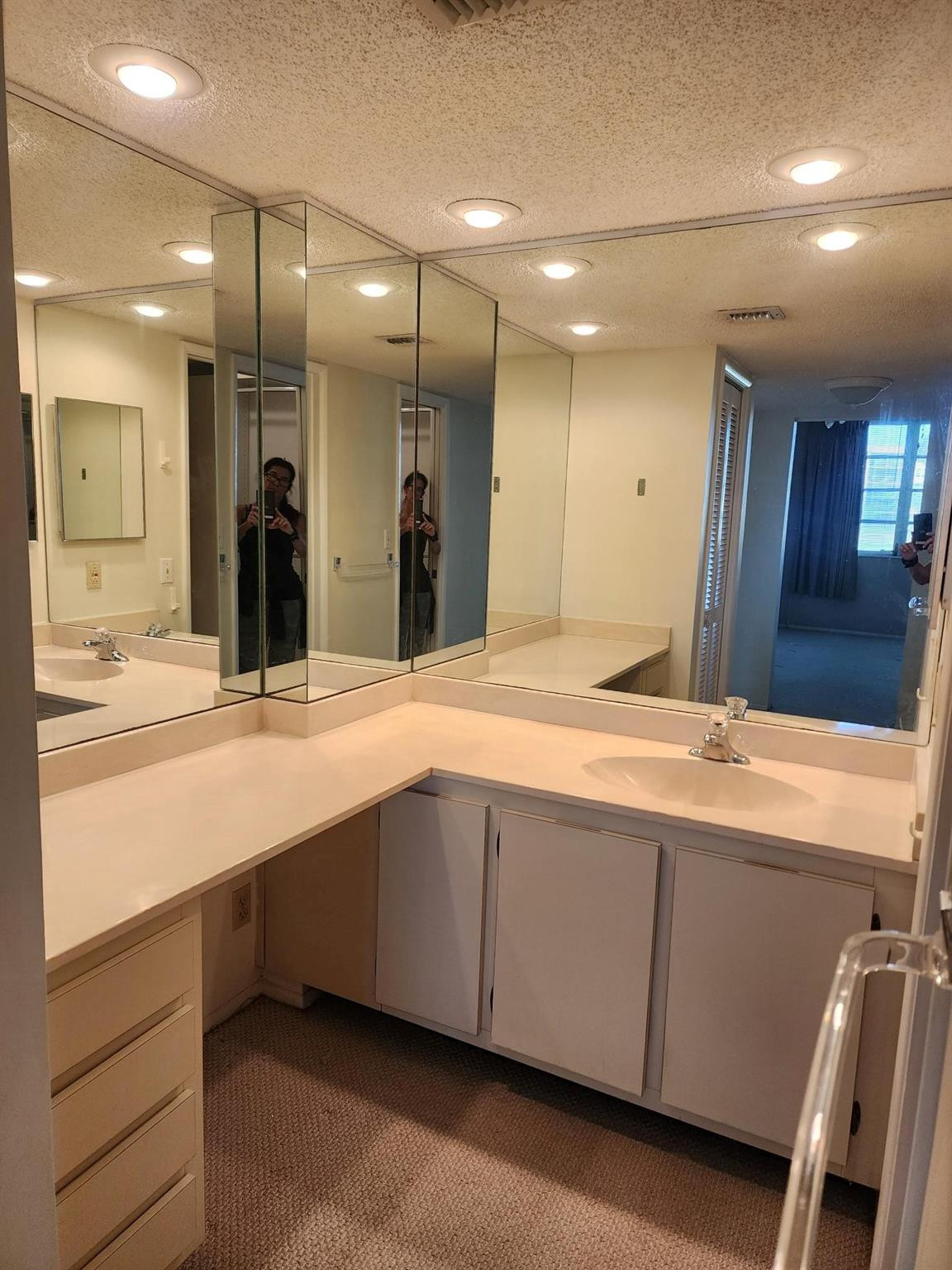 805 CYPRESS Boulevard 109