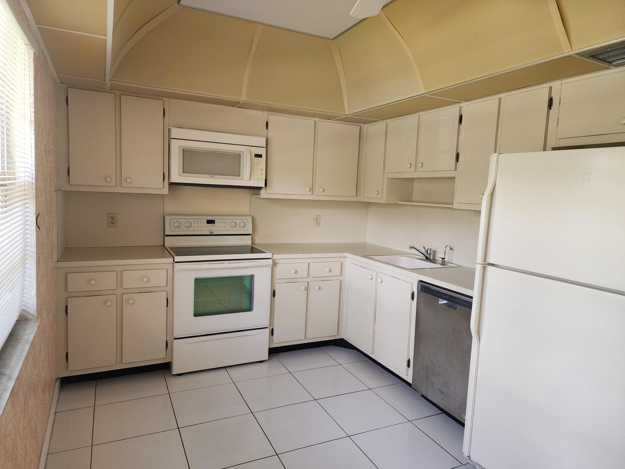 805 CYPRESS Boulevard 109