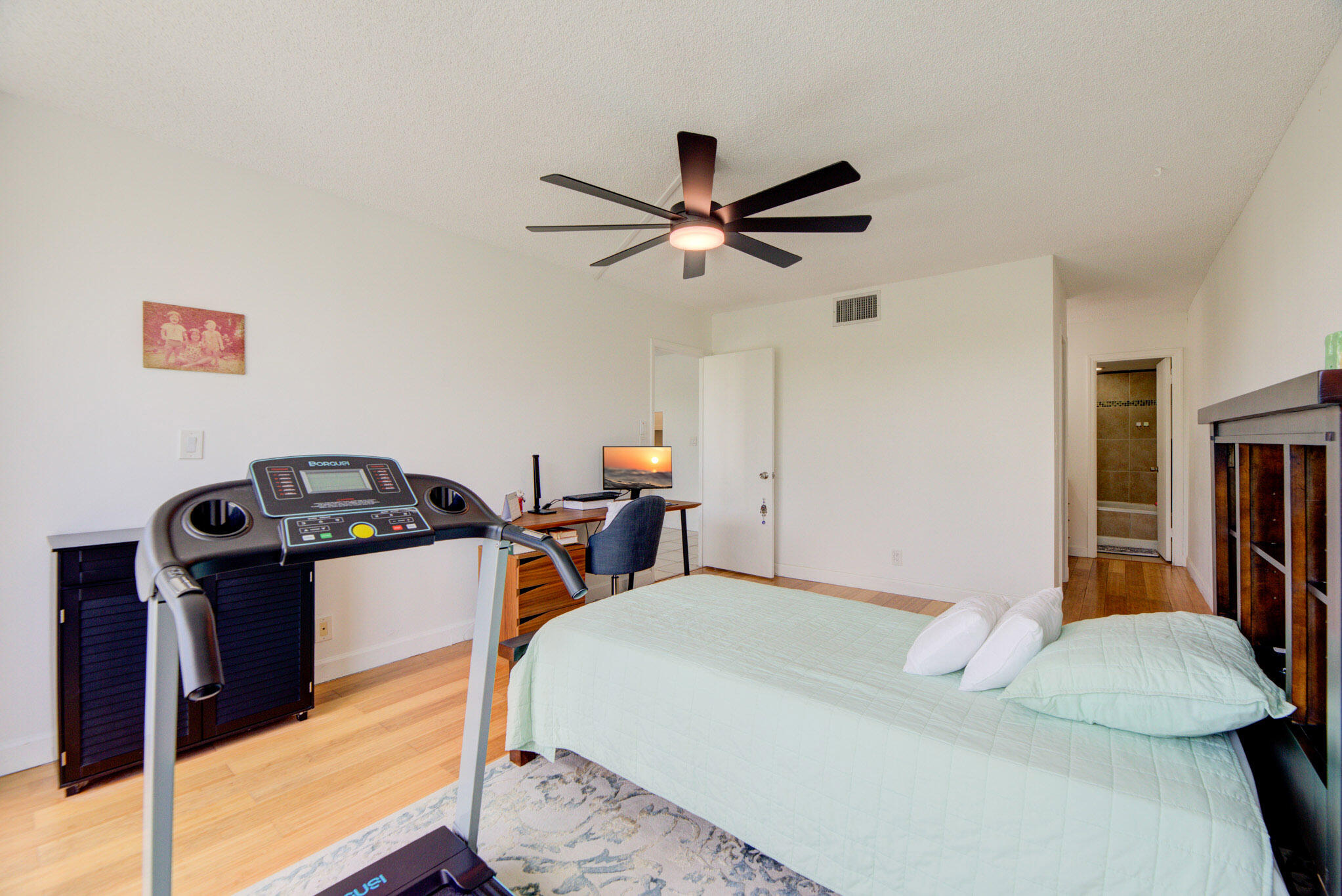 7081 Environ Boulevard 343