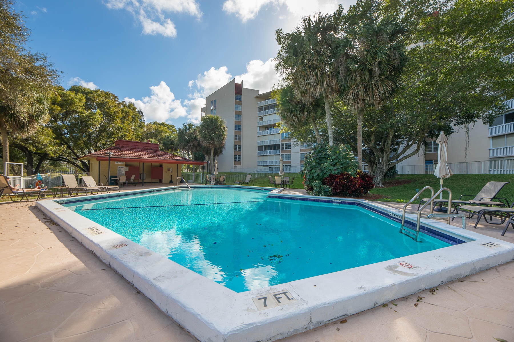 7081 Environ Boulevard 343