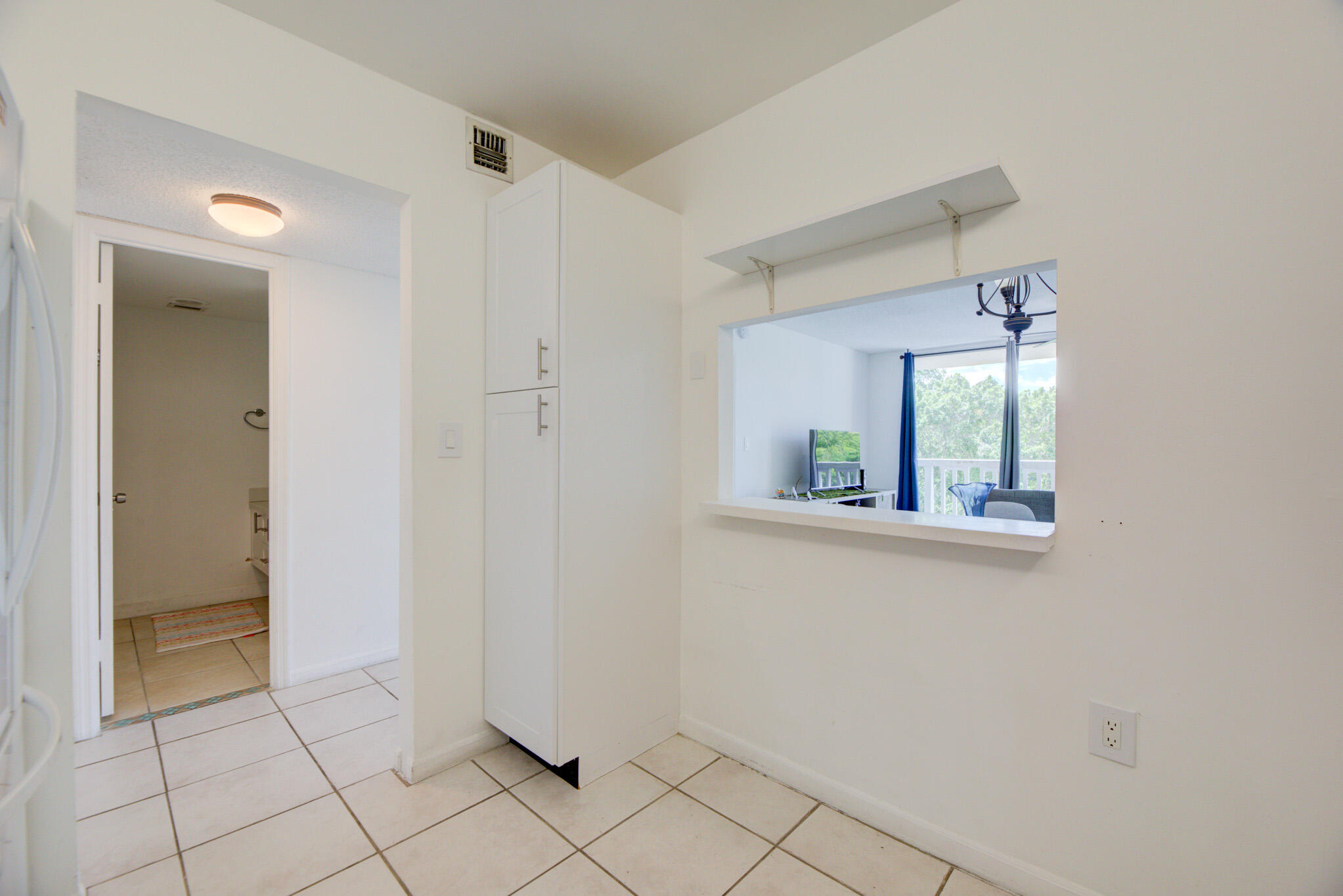 7081 Environ Boulevard 343