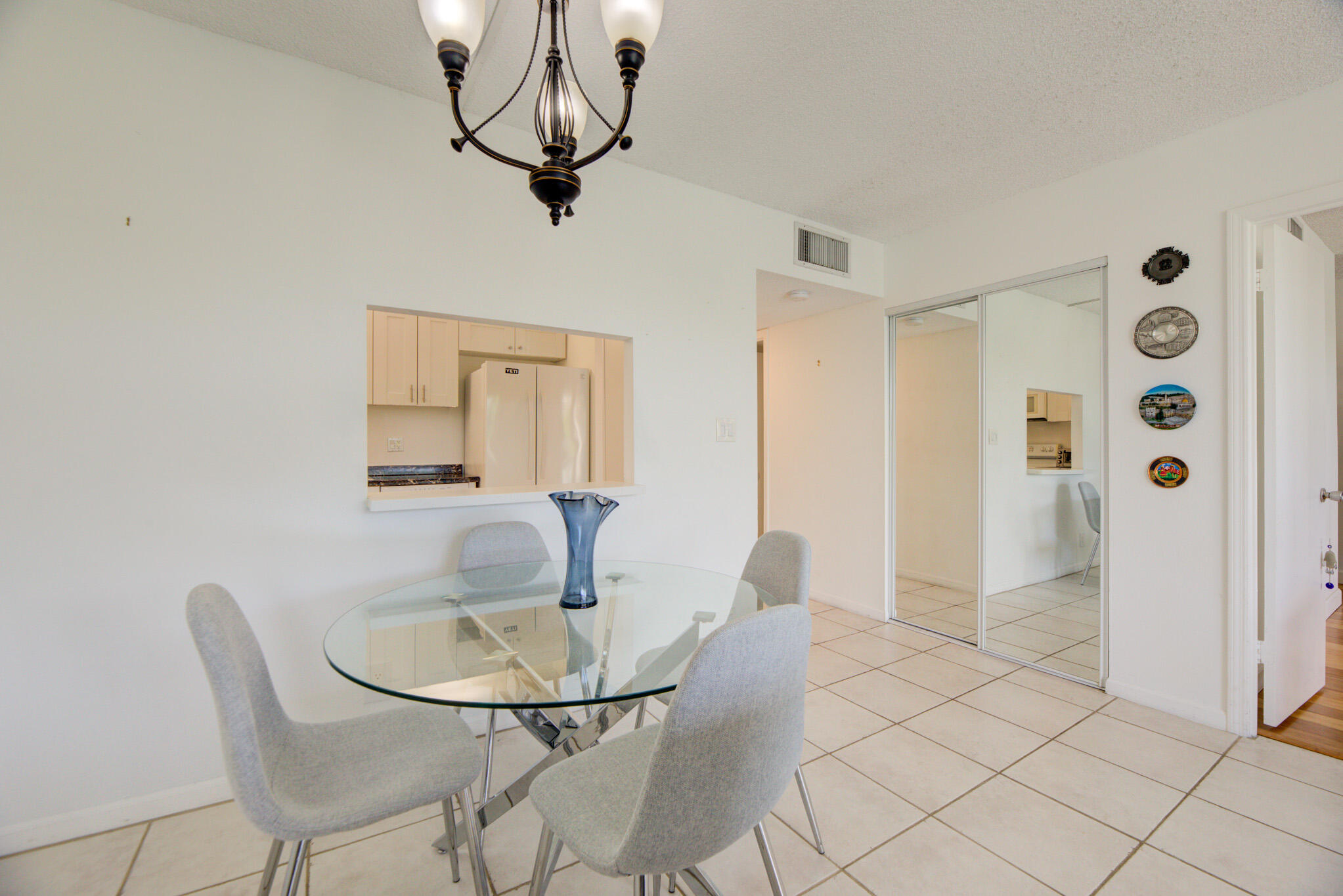 7081 Environ Boulevard 343