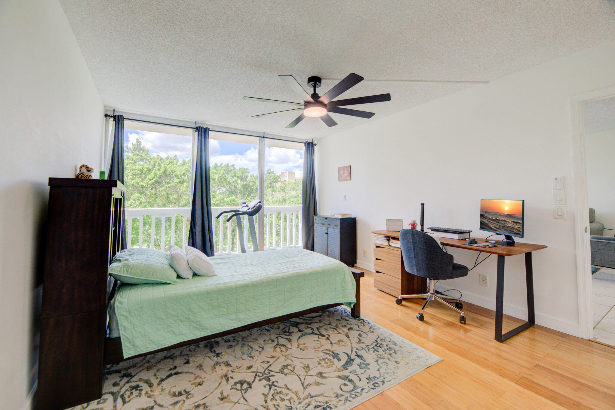 7081 Environ Boulevard 343