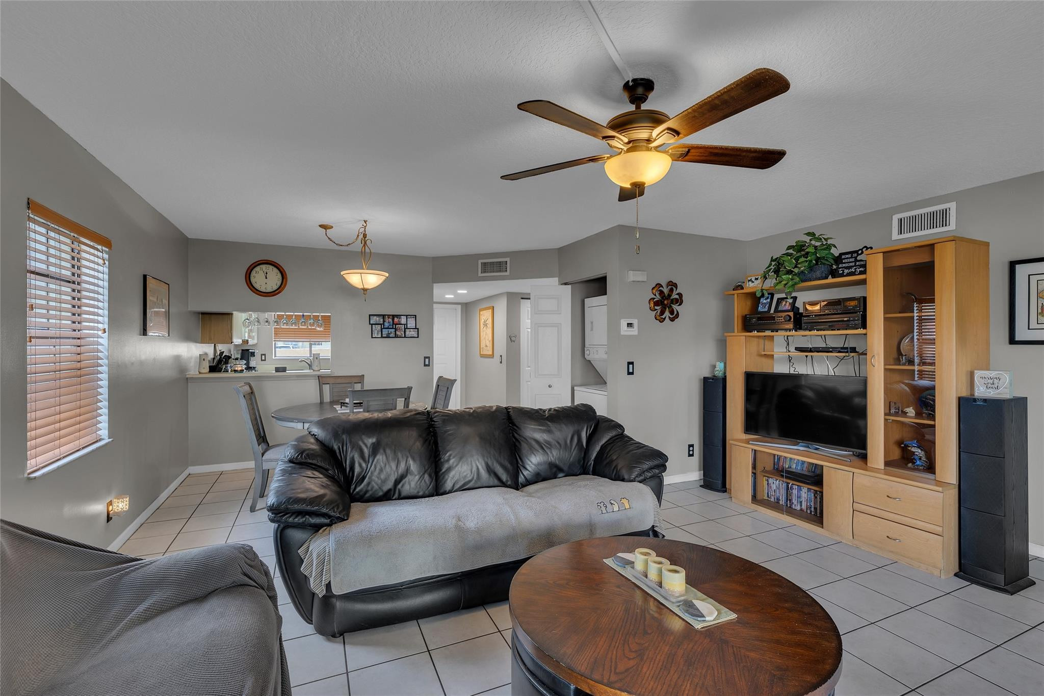 1601 Congressional Way 1601