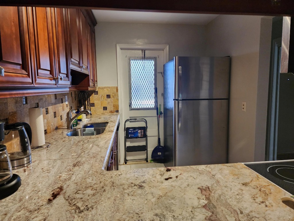 2301 NE 14th Street Cswy 305W