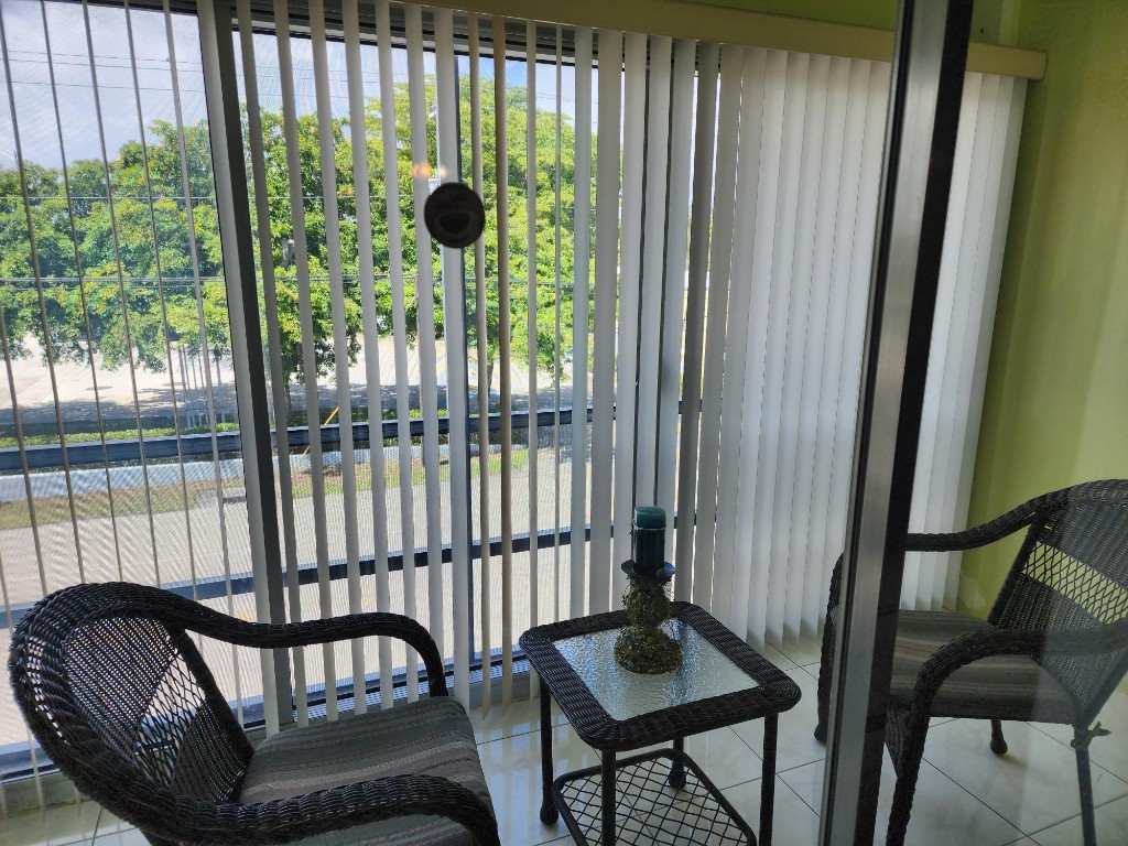 2301 NE 14th Street Cswy 305W