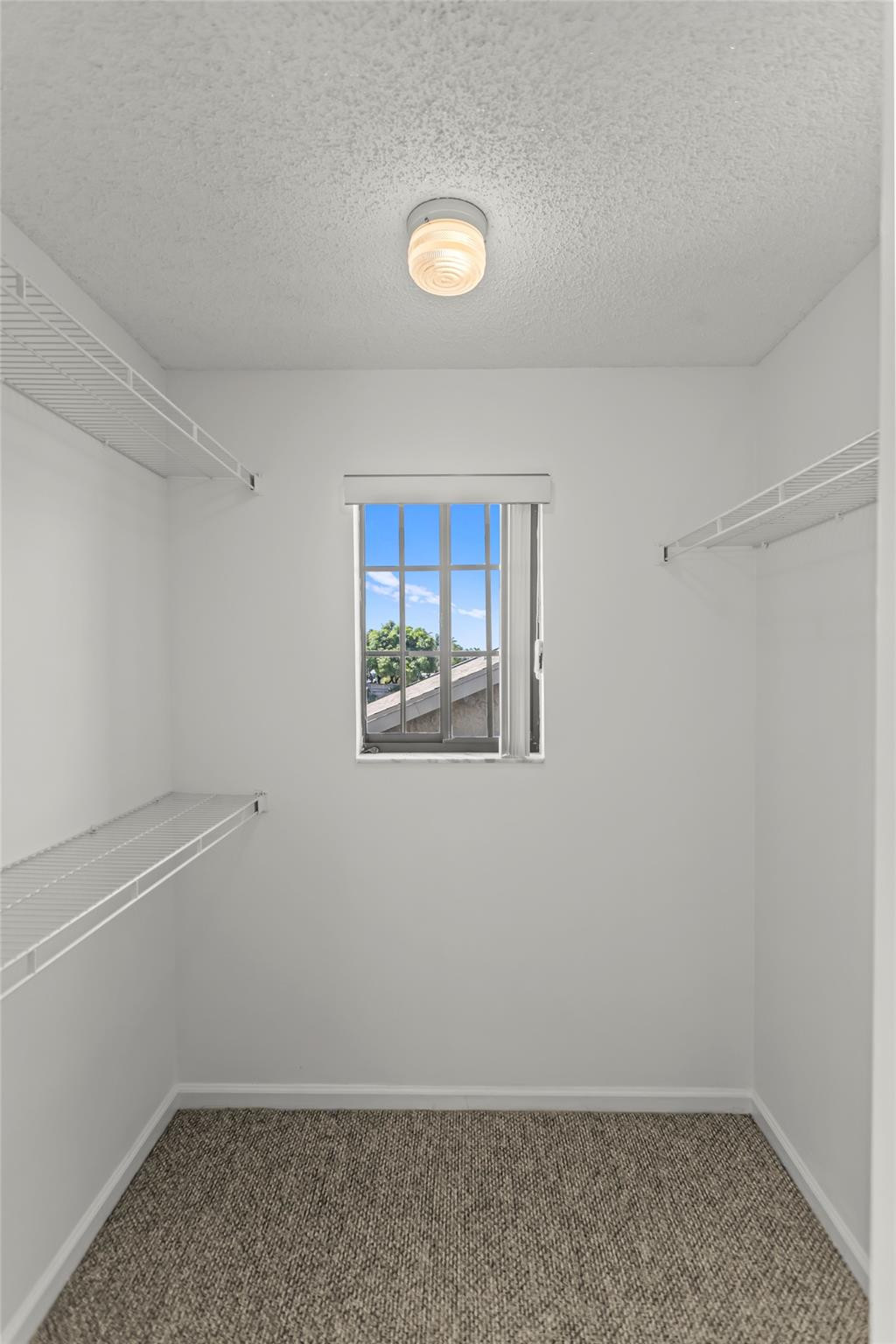 320 SE 12th Ave