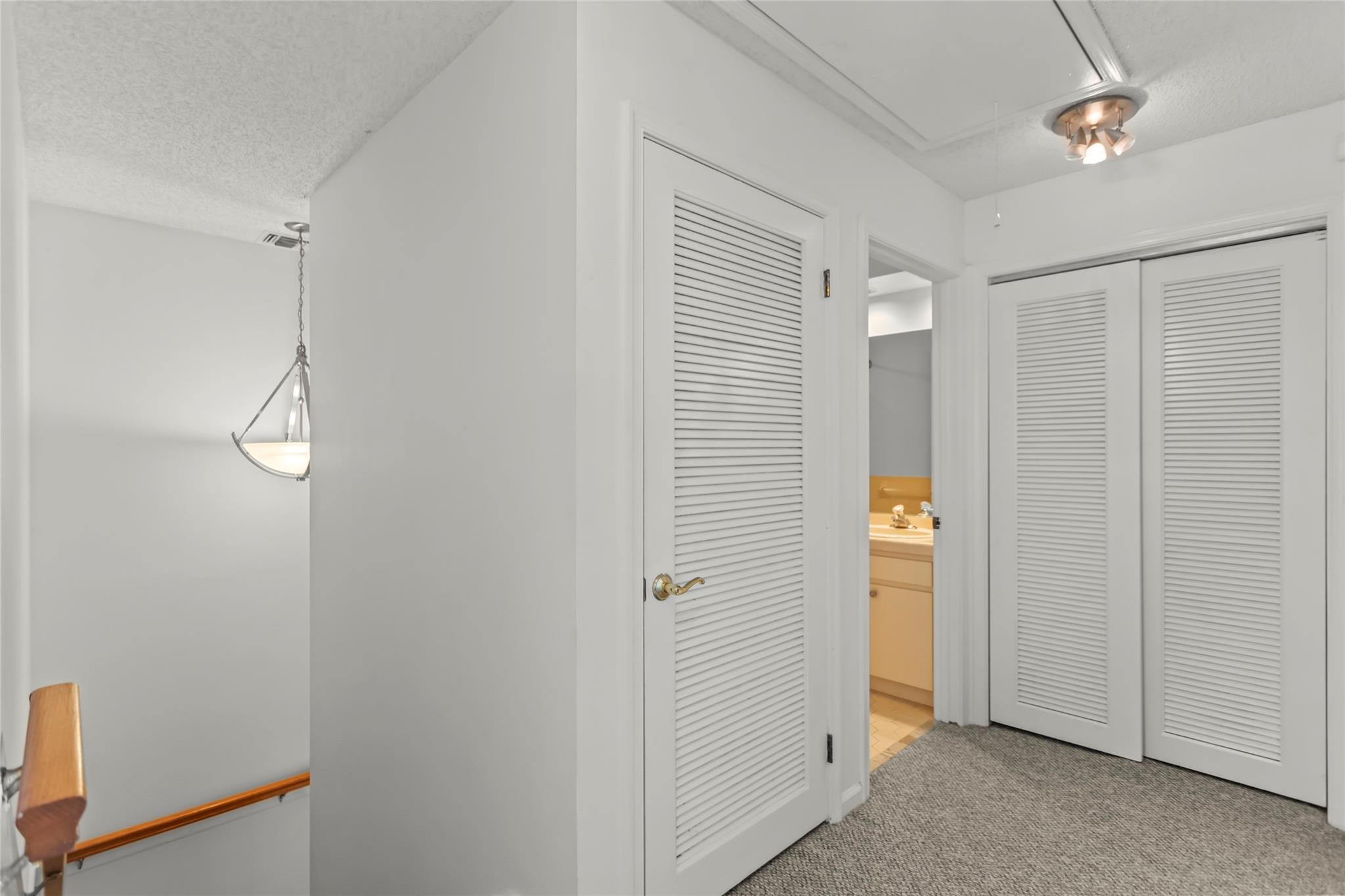 320 SE 12th Ave
